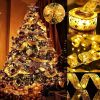 [100 LED Battery-powered Christmas Tree] A Christmas Tree With 32 Feet Of Ribbon, 100 LED Lights, Golden Wire Ribbon, Battery-powered